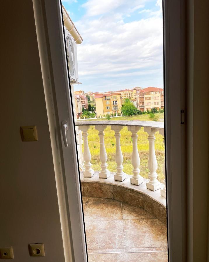 Mellia Boutique Apartments Равда Экстерьер фото